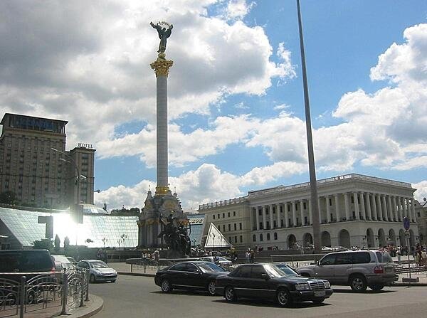 A view of Maidan Nezalezhnosty (Independence Square) in the center of Kyiv A view of Maidan Nezalezhnosty (Independence Square) in the center of Kyiv