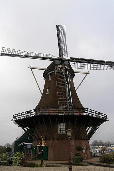 Molen van Sloten (the Sloten Windmill), on the outskirts of Amsterdam, is a still-functioning polder-draining mill. Dating from 1847, the mill can pump 60,000 liters of water per minute from the polder Molen van Sloten (the Sloten Windmill), on the outskirts of Amsterdam, is a still-functioning polder-draining mill. Dating from 1847, the mill can pump 60,000 liters of water per minute from the polder