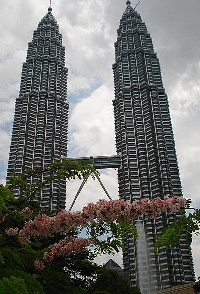 Petronas Towers close up showing the double-decker walkway between the towers Petronas Towers close up showing the double-decker walkway between the towers